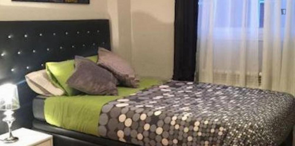 Cosy double bedroom close to the El Bercial metro station - Madrid - chambre - ImmoJeune