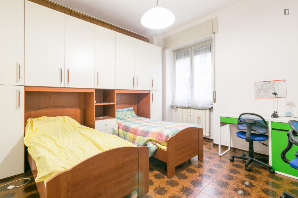 Single in multiple beds bedroom in 2-bedroom apartment - Milan - chambre - ImmoJeune