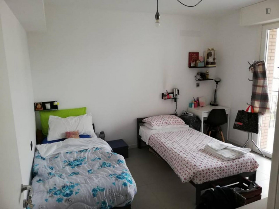 Bed in a twin bedroom close to Milano Bovisa station - Milan - chambre - ImmoJeune