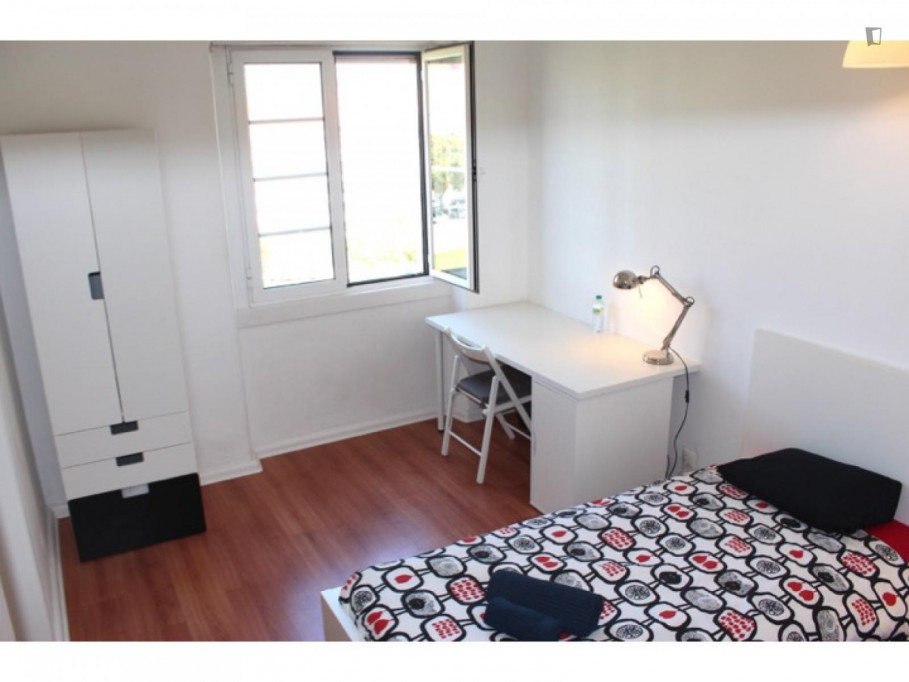 Single bedroom close to IST ref 402 - Lisbonne - chambre - ImmoJeune