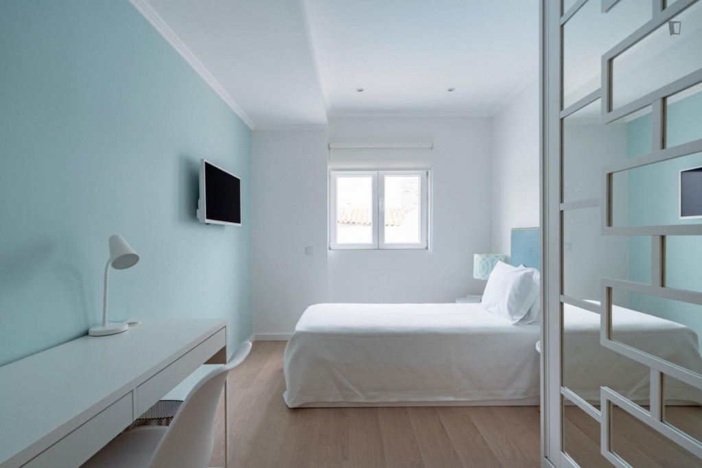 Nice single bedroom, with private bathroom, in Carcavelos - Lisbonne - chambre - ImmoJeune