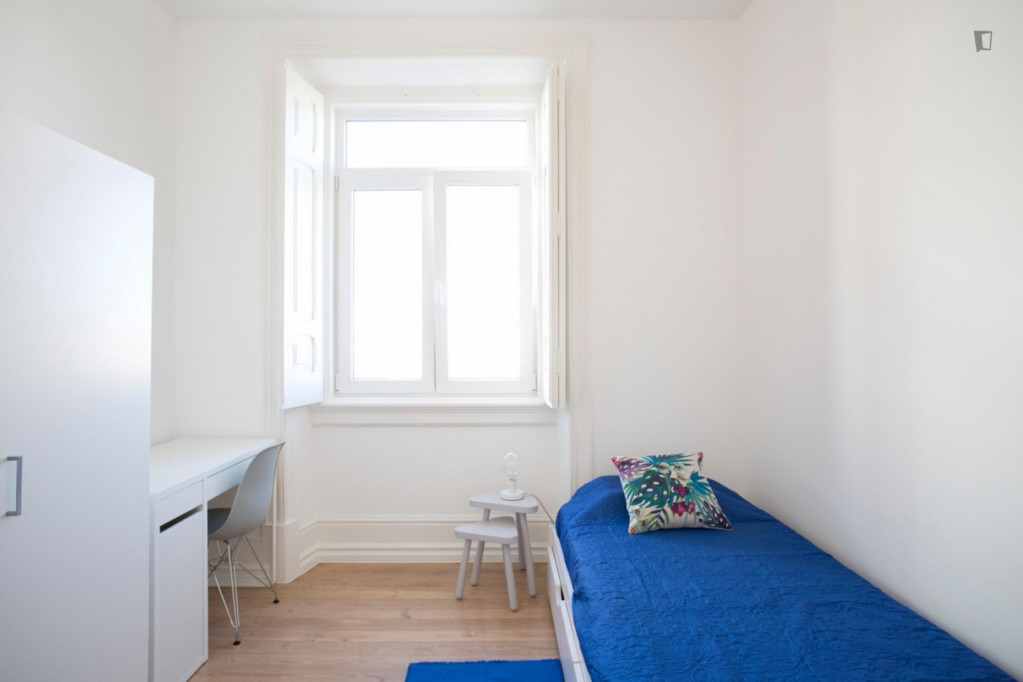 Pleasant single ensuite bedroom in a 4-bedroom apartment next to IST - Lisbonne - chambre - ImmoJeune
