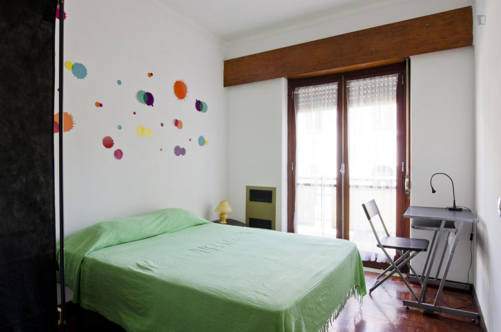 Awesome double bedroom in trendy Príncipe Real - Lisbonne - chambre - ImmoJeune