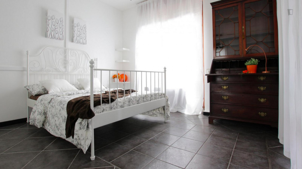 Comfortable double bedroom close to Università Bocconi - Milan - chambre - ImmoJeune