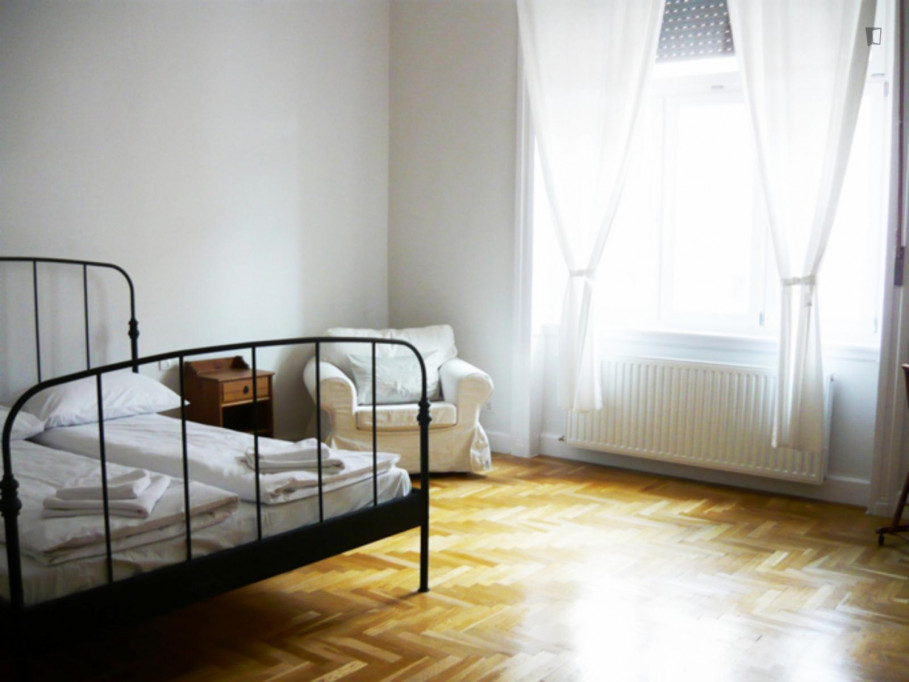 Bright 2-bedrooms apartment near Budapest Eye - Budapest - chambre - ImmoJeune