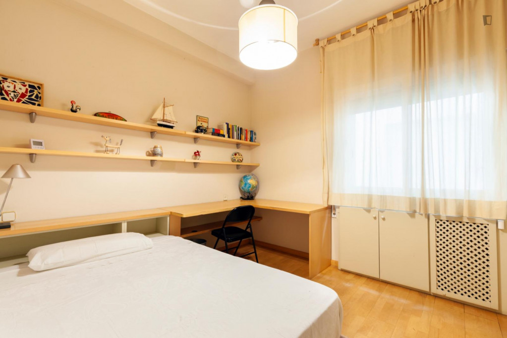 Really nice single bedroom in Sant Gervasi-Galvany - Barcelone - chambre - ImmoJeune