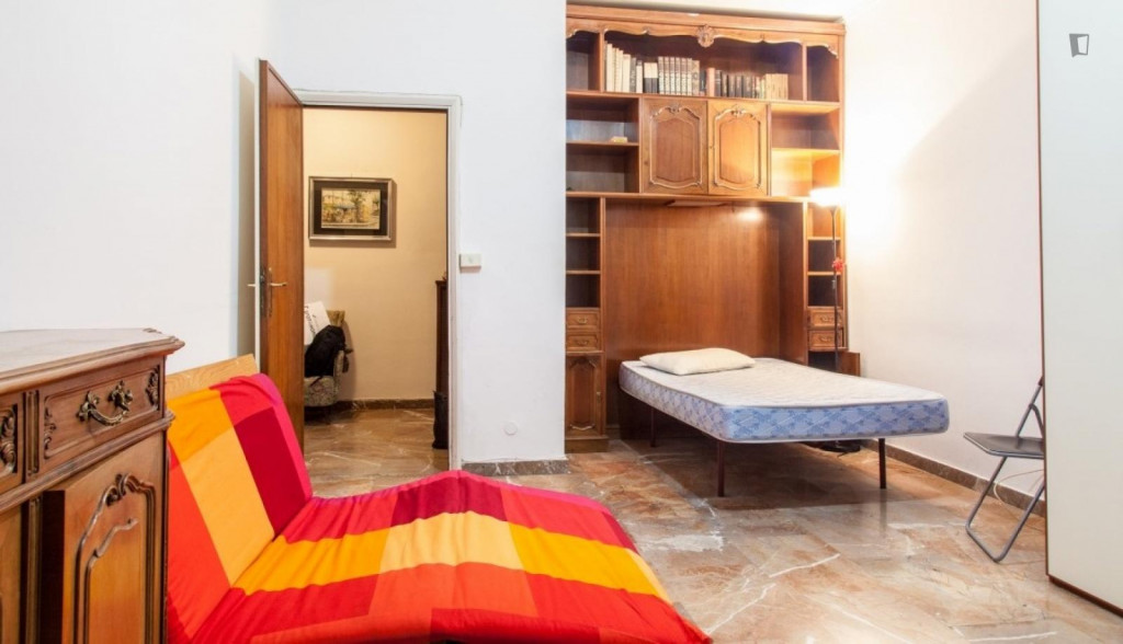 Single bedroom close to Università Roma Tre - Rome - chambre - ImmoJeune
