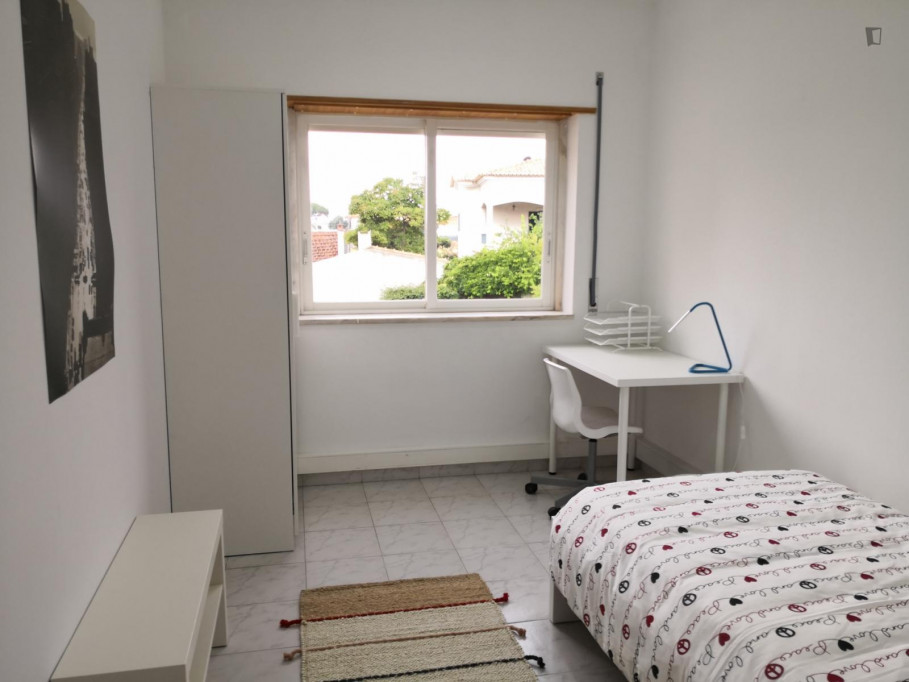Quarto individual em Apt exclusivo para estudantes NOVA SBE - Lisbonne - chambre - ImmoJeune