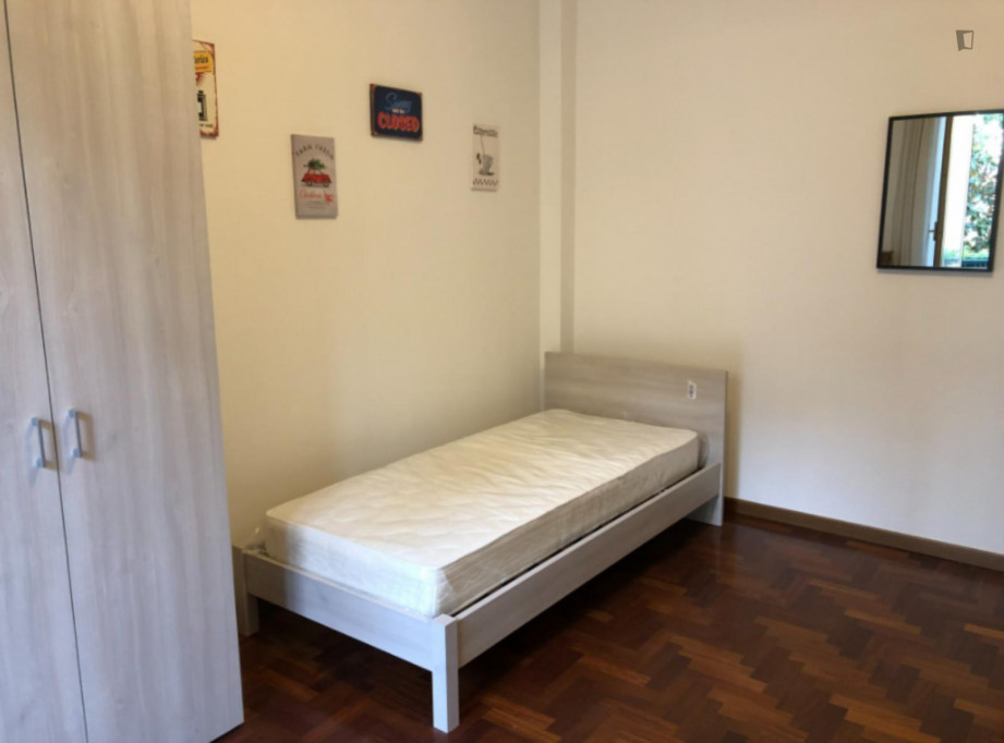 Inviting single bedroom with a balcony, near the green Villa Doria Pamphili