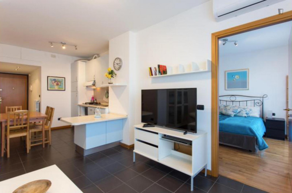 Modern apartment with a spacious terrace overlooking a garden and the Naviglio - Milan - chambre - ImmoJeune