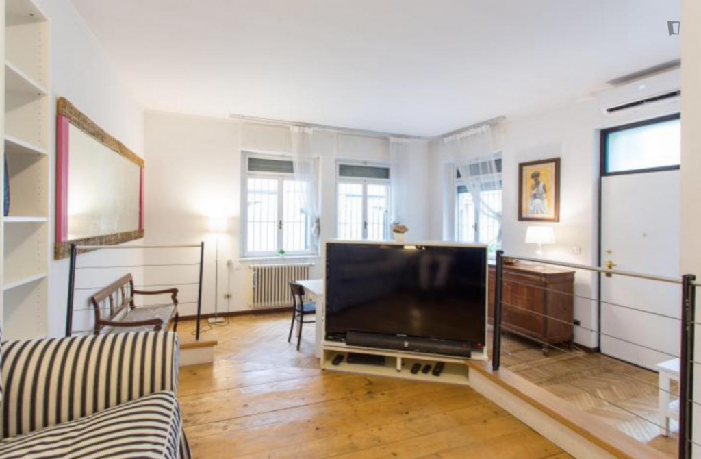 Elegante appartamento con due stanze vicino a Missori e Duomo - Milan - chambre - ImmoJeune