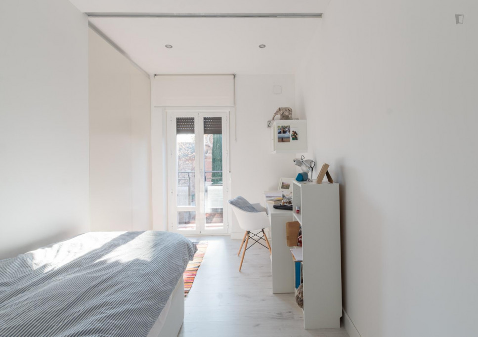 Friendly single bedroom close to Universidad de Alcalá - Madrid - chambre - ImmoJeune