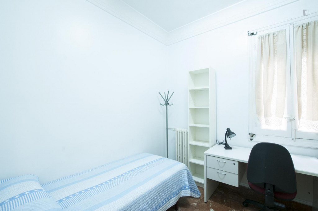 Single bedroom, in large student residence in Lista - Madrid - chambre - ImmoJeune
