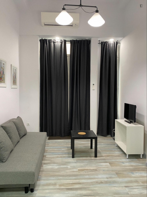 Pretty cool 1-bedroom lofted apartment in Arapiles - Madrid - chambre - ImmoJeune