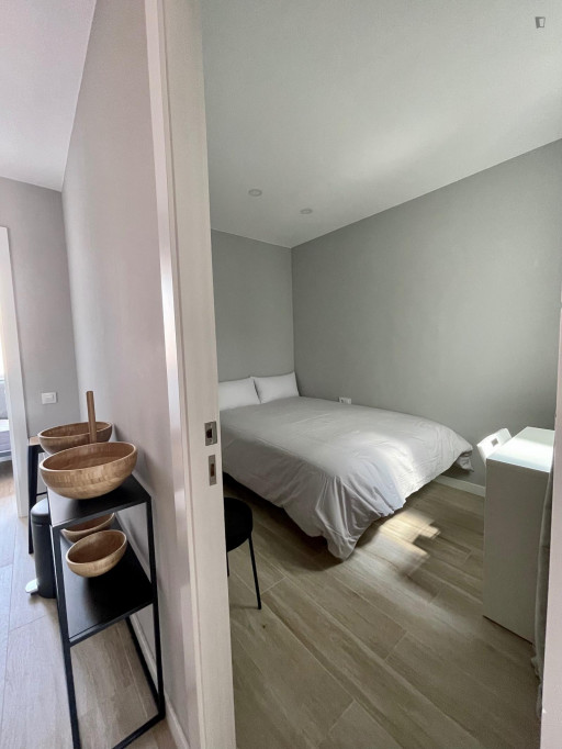 Spacious DOUBLE BEDROOM near Collblanc Metro Station! - Barcelone - chambre - ImmoJeune