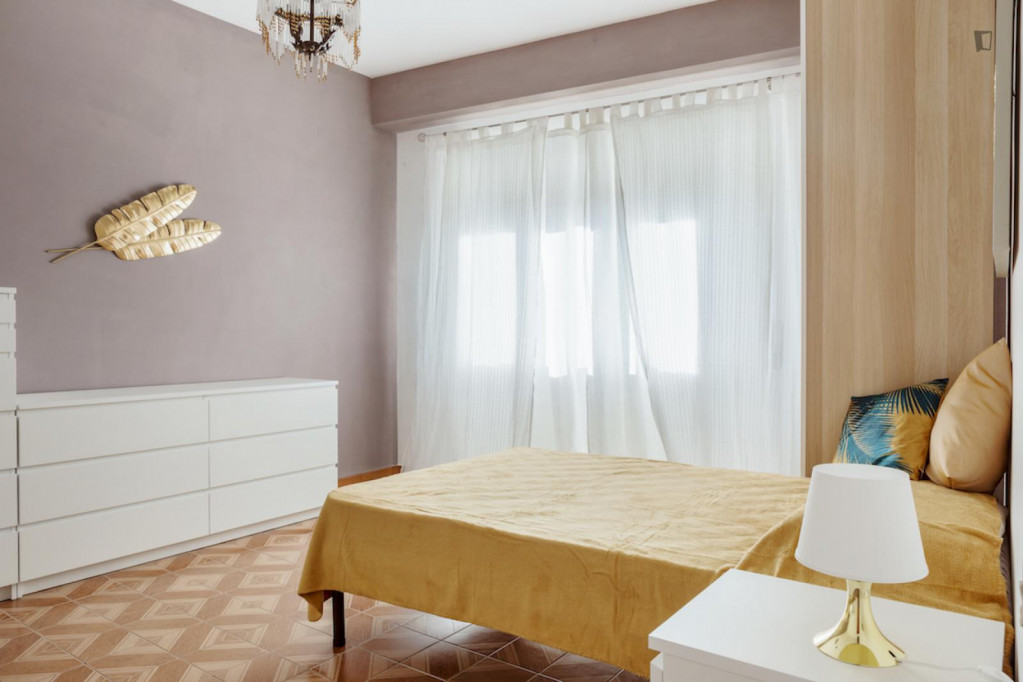 Cool single bedroom near Re di Roma metro station - Rome - chambre - ImmoJeune