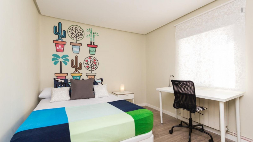 Gorgeous double bedroom in Tetuán - Madrid - chambre - ImmoJeune