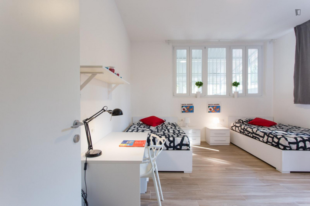 Single bed in a twin bedroom in a 6-bedroom flat near Cittá Studi - Milan - chambre - ImmoJeune