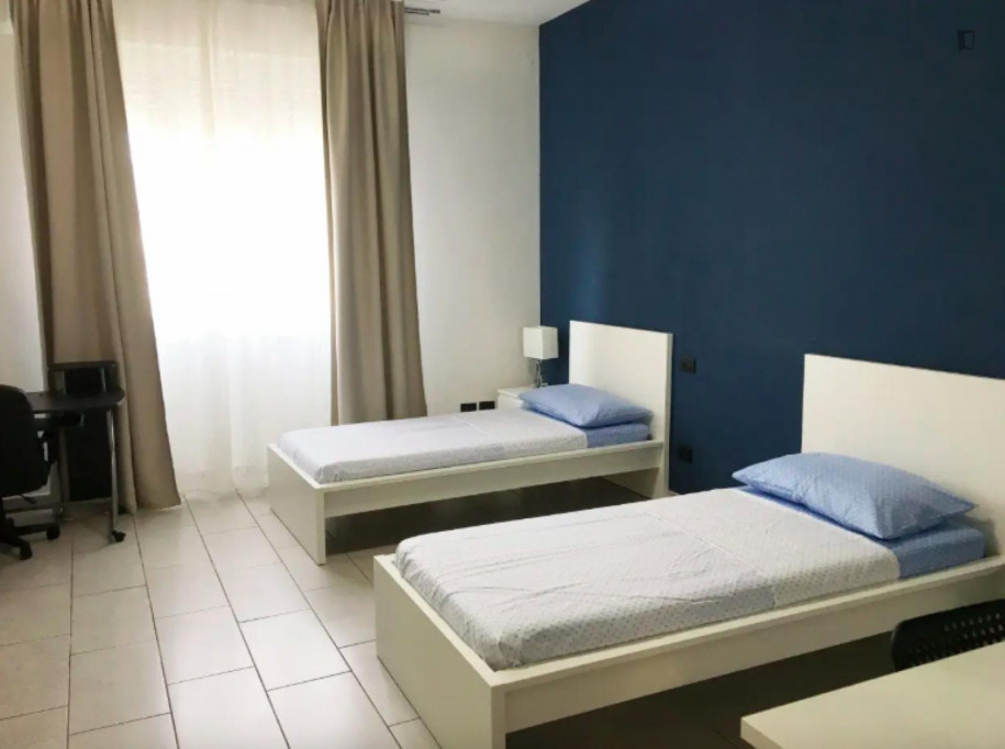 Cosy twin bedroom close to Mummu Academy - Florence - chambre - ImmoJeune