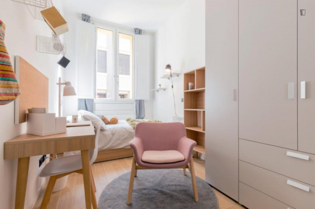 Inviting double bedroom in Aurora - Turin - chambre - ImmoJeune