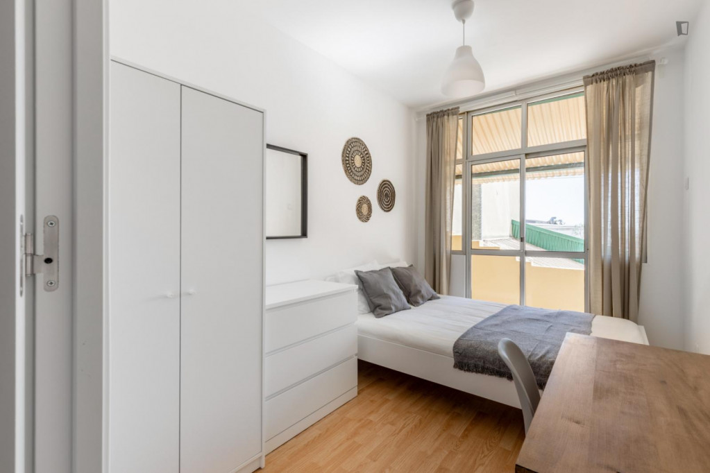 Wonderful double bedroom in Santos - Lisbonne - chambre - ImmoJeune