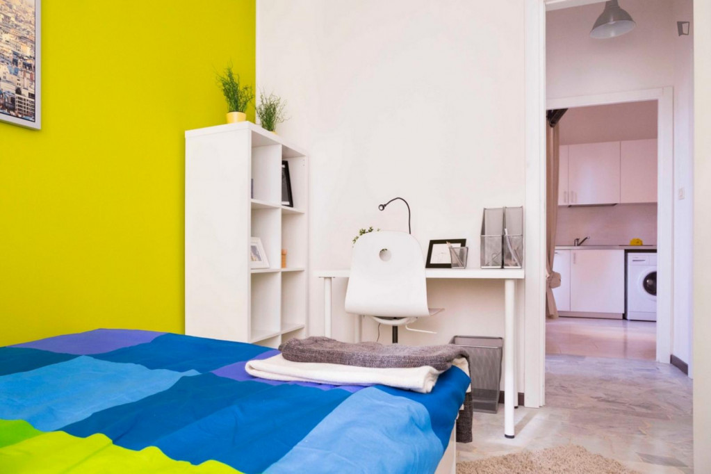 Inviting double bedroom in Aurora - Turin - chambre - ImmoJeune