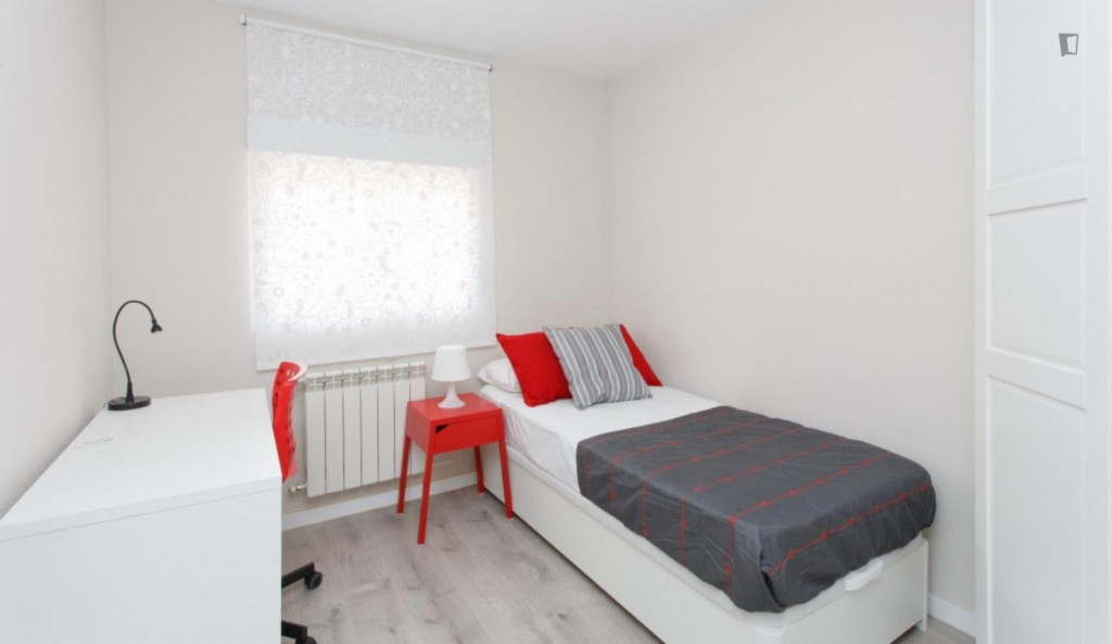 Alluring single bedroom in Berruguete - Madrid - chambre - ImmoJeune