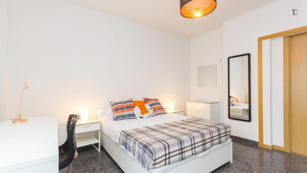 Comfy double bedroom in Castillejos - Madrid - chambre - ImmoJeune