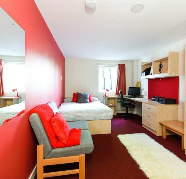Nottingham Two Nottingham - 107 Verified student reviews