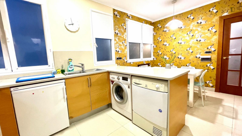Welcoming double bedroom in Indautxu