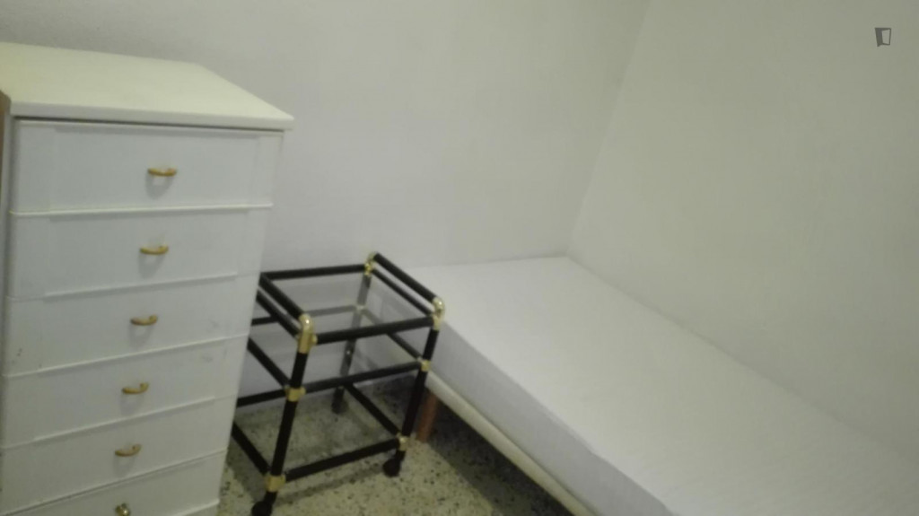 Single bedroom in 3-bedroom apartment - Madrid - chambre - ImmoJeune