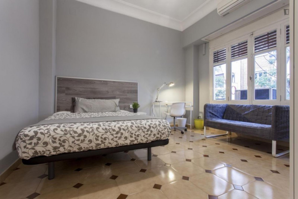 Bright double bedroom in l'Eixample - Valence - chambre - ImmoJeune