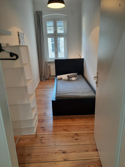 Cosy single bedroom near the Warschauer Straße train station - Berlin - chambre - ImmoJeune