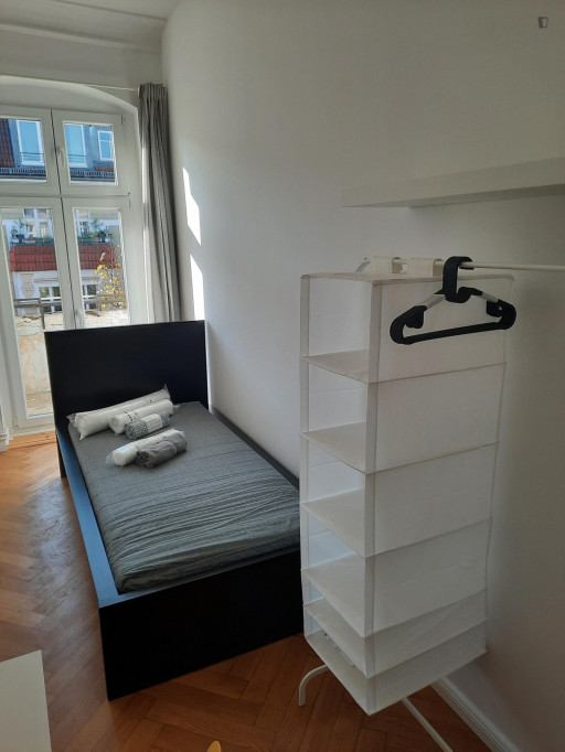 Pleasant single bedroom in Friedrichshain - Berlin - chambre - ImmoJeune