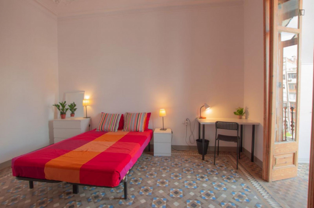 Fantastic room in Eixample in shared flat, only women - Barcelone - chambre - ImmoJeune