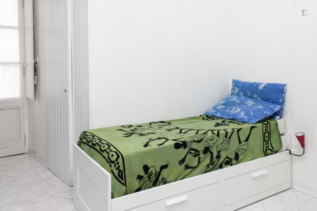 Cozy Studio with balcony in the heart of Turin - Turin - chambre - ImmoJeune