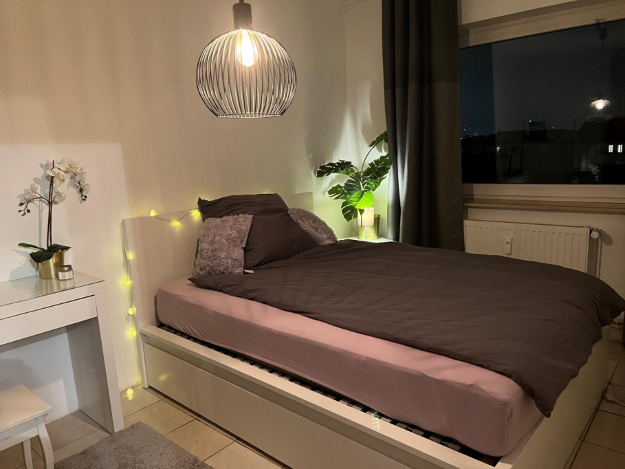 Cute single bedroom in 3-bedroom apartment, in Wilmersdorf - Berlin - chambre - ImmoJeune