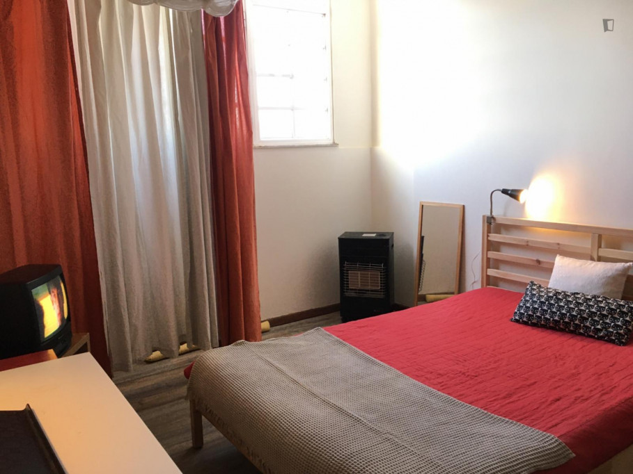 7. Quarto Azul. Blue Room. - Braga - chambre - ImmoJeune