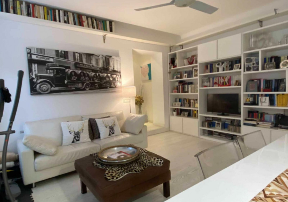 Cozy one-bedroom apartment between Navigli and Bocconi - Milan - chambre - ImmoJeune