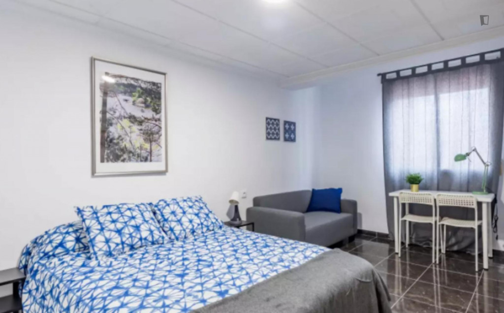 Wonderful double bedroom in Els Orriols - Valence - chambre - ImmoJeune