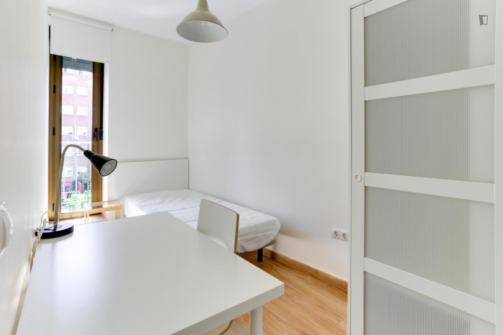 Presentable 3-bedroom student apartment in Tetuán - Madrid - chambre - ImmoJeune
