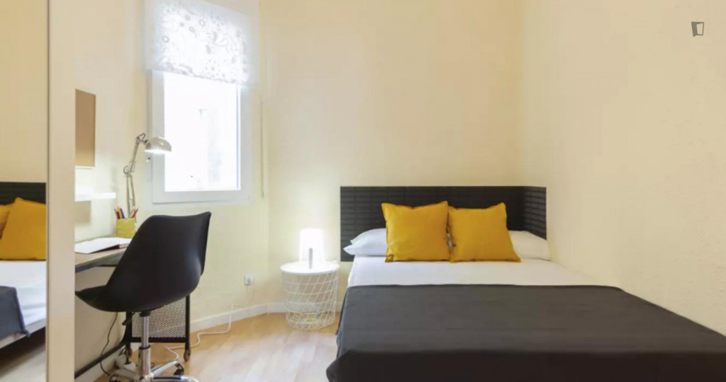 Excellent double bedroom in Puente de Vallecas - Madrid - chambre - ImmoJeune