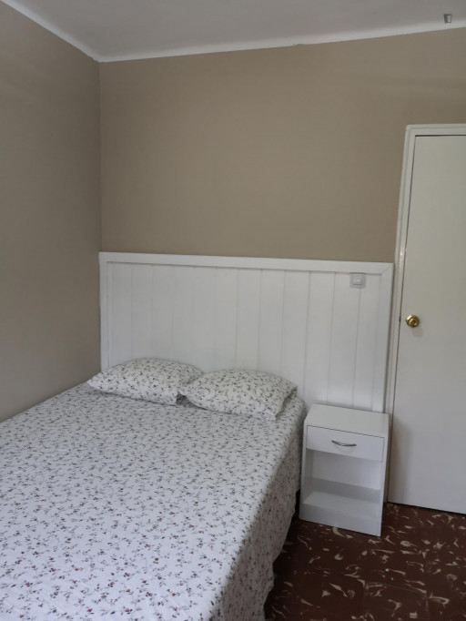 Double bedroom in 4-bedroom apartment - Barcelone - chambre - ImmoJeune