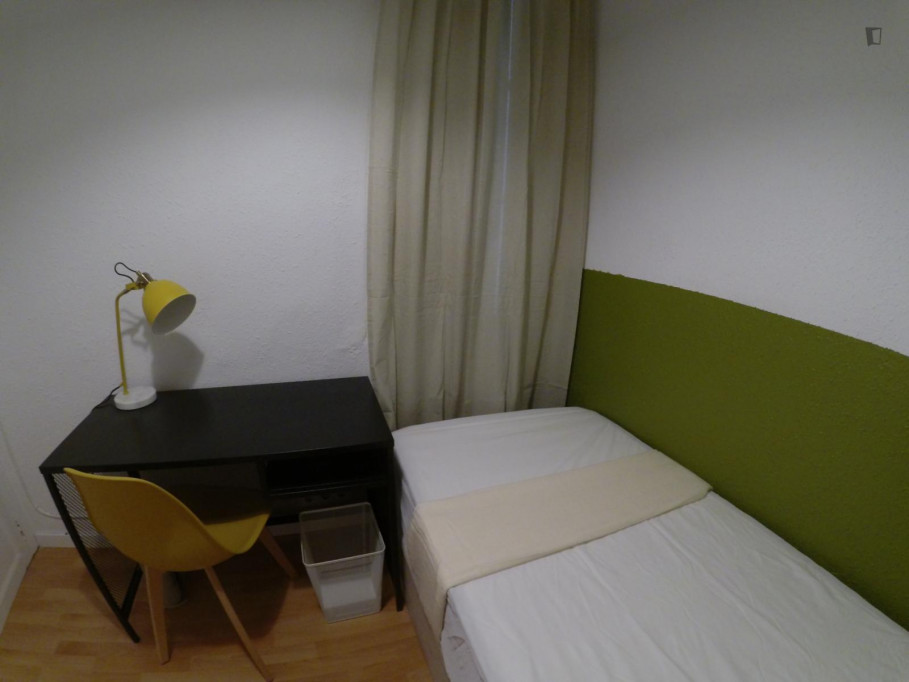 Cosy single bedroom in La Xerea - Valence - chambre - ImmoJeune