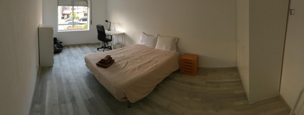 Sublime double bedroom near the Vasco da Gama metro - Porto - chambre - ImmoJeune