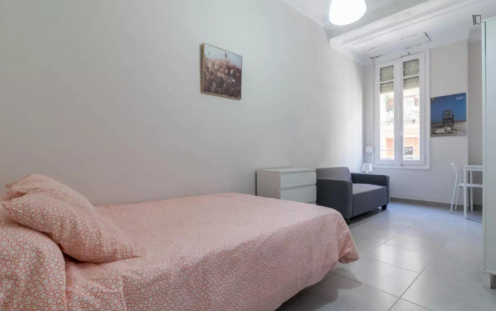 Snug double bedroom in Russafa - Valence - chambre - ImmoJeune