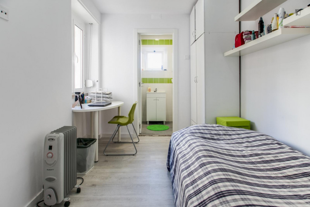 Quarto ensuite em Avenida de Roma - Lisbonne - chambre - ImmoJeune