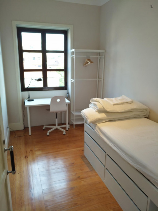 Bright single bedroom near Polo Universitário - Porto - chambre - ImmoJeune
