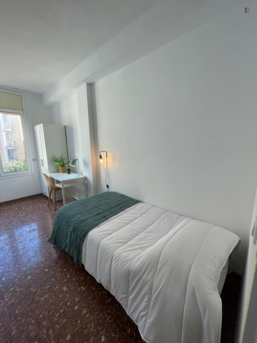 Bright single bedroom in well-linked El Putxet i el Farró - Barcelone - chambre - ImmoJeune