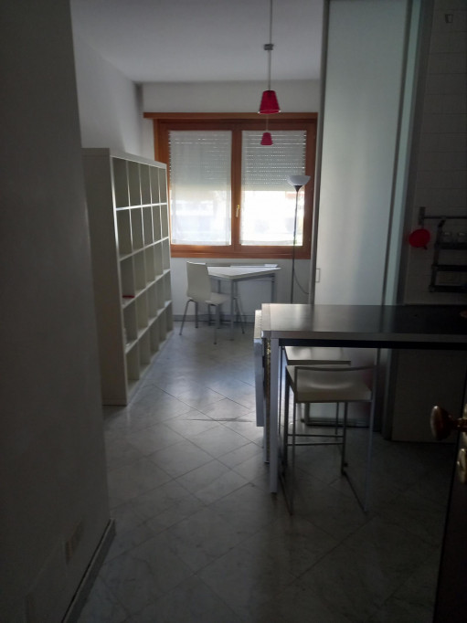Homely 1-bedroom apartment near Parco delle Memorie Industriali - Milan - chambre - ImmoJeune
